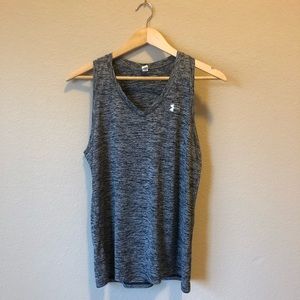 UNDER ARMOUR TOP, EUC!!!!